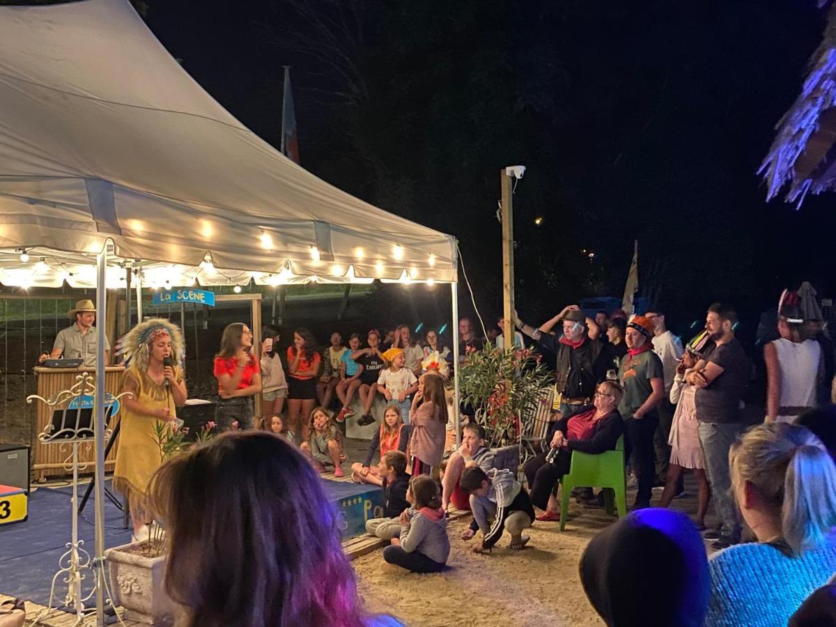 Camping Paradis Family Des Issoux Lalevade-dʼArdèche Buitenkant foto